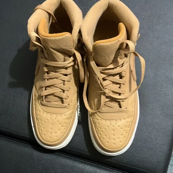 Nike Court Mid “Elemental Gold/Sail” - Picture 3 of 3